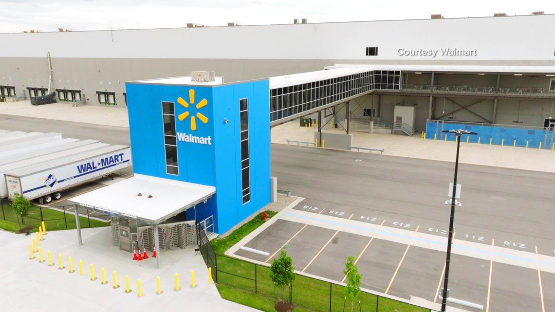 An exterior photo of the Dallas-area Walmart Distribution Center. Image credit: Walmart